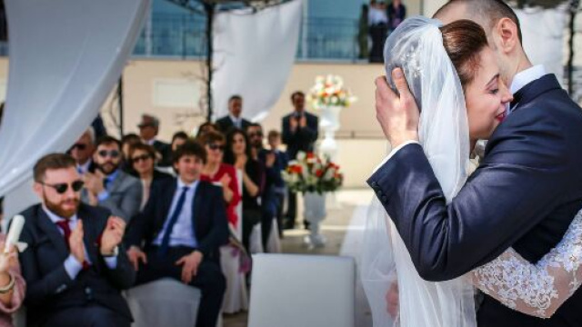 Fase 2, Campania: possibile ripresa di matrimoni, comunioni e battesimi dal 15 giugno.