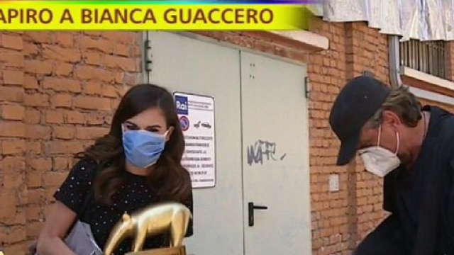 Nuova gaffe di Bianca Guaccero con Striscia la notizia.