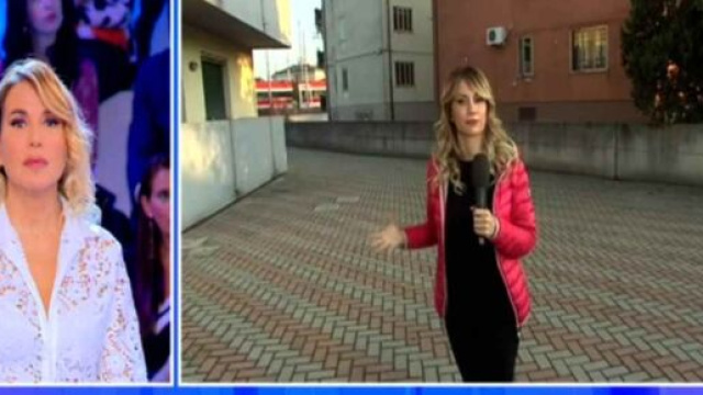Pomeriggio 5, Barbara D'Urso in collegamento con Ilaria Dalle Palle.