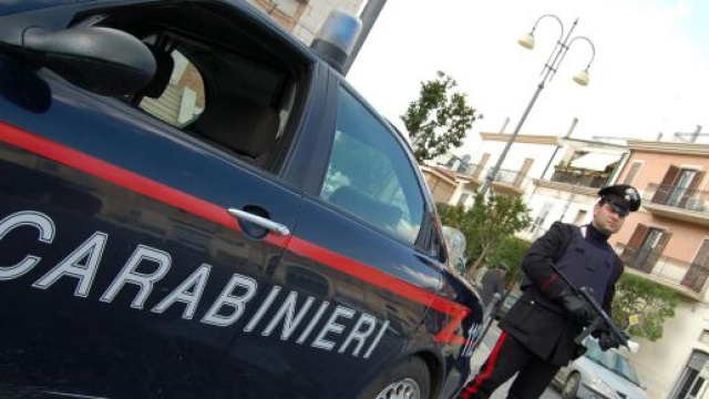Brindisi, inveisce contro i carabinieri: denunciato 25enne a Cellino San Marco