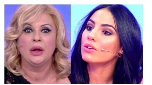 Tina Cipollari sulla pace tra la De Lellis e Damante: 'Le corna stanno bene soprattutto su Giulia'.