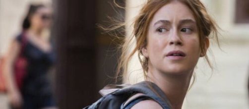 Eliza se irrita com atitude de Arthur ap&oacute;s ser pega falando com Jonatas. (Arquivo Blasting News)