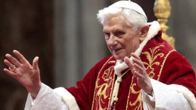 Il papa emerito Josef Ratzinger