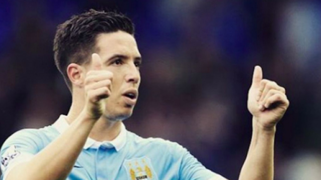 Samir Nasri sans langue de bois face &agrave; Walid Acherchou lors d'un live Instagram. Credit : Instagram/samnasri8