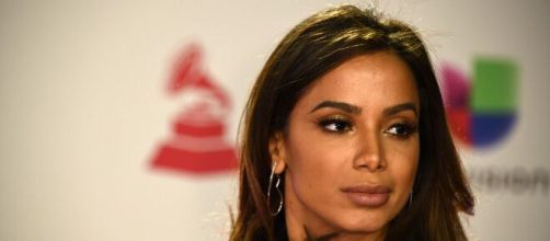 Anitta bateu boca com o deputado Felipe Carreras em live sobre direitos autorais. (Arquivo Blasting News)