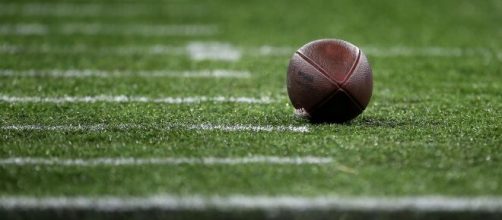 NFL and NAIA partnering to launch women's flag football (Image via CBSSport/Youtube)