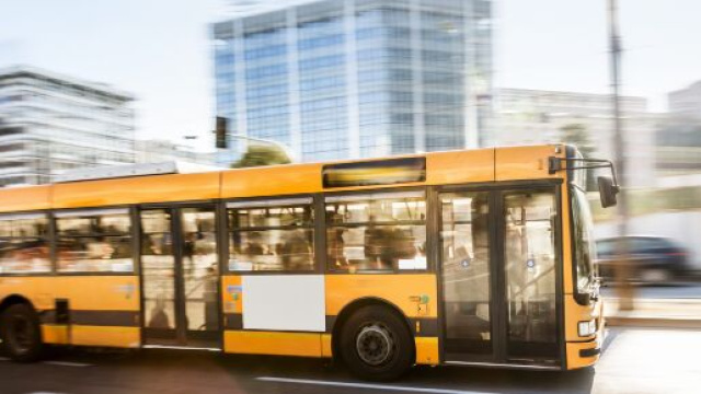 Fase 2, a Napoli qualche problema per il trasporto pubblico.