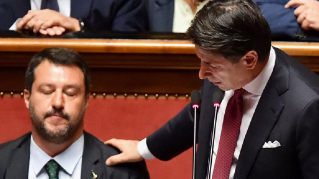 Secondo la BBC Matteo Salvini avrebbe diffuso fake news sul covid. In foto l'ex Ministro e il Presidente Conte