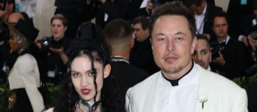 Elon Musk y Grimes han sido padres de su primer hijo en com&uacute;n.