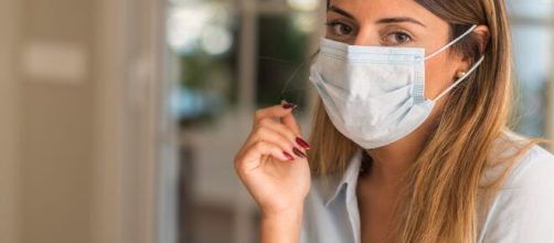 Marca de moda vende m&aacute;scaras a R$ 147,00 e passa vergonha em plena pandemia. (Arquivo Blasting News)