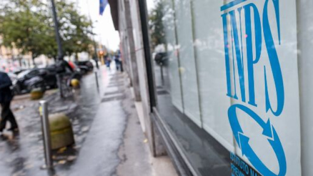 Pensioni, morti under 60 per Covid-19 lasciano assegno di reversibilit&agrave; da 200 euro.