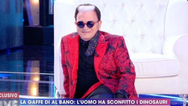 Malgioglio cade a Live - Non &egrave; la D'Urso