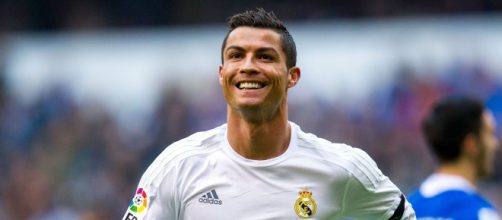 Cristiano Ronaldo j&aacute; postou foto de Ferrari. (Arquivo Blasting News)