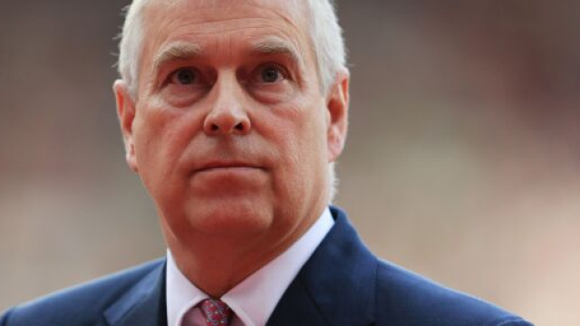 Inchiesta Epstein, il principe Andrea si rifiuterebbe di collaborare alle indagini.