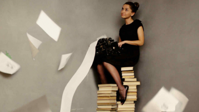 L'oroscopo del giorno 16 giugno, primi sei segni: Luna in Toro, problemi per Gemelli