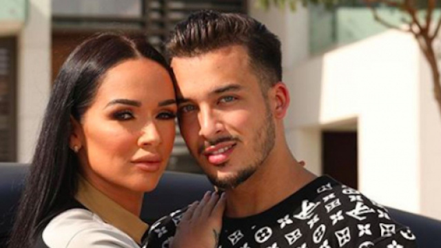 Jazz et Laurent ont achet&eacute; deux voitures de luxe. Credit:jazztvshow