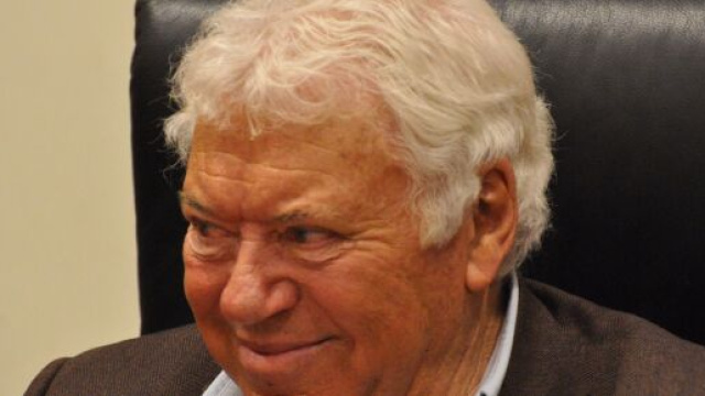 Nicola Pietrangeli ritiene che, forse, &egrave; giunto il tempo che Federer smetta.