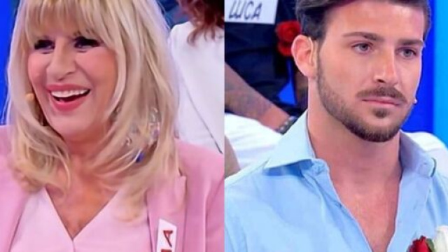 Primo bacio tra Gemma Galgani e Nicola Vivarelli.