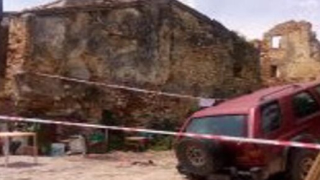 Civitella del Tronto (Teramo): appicca un incendio per uccidere moglie e figli e perde la vita.