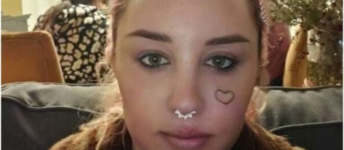 Amanda Bynes sports new leg ink. [Image source: Amanda Bynes/Instagram]