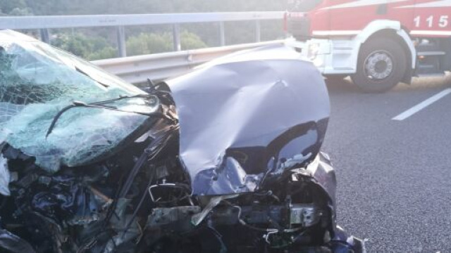 Calabria, grave incidente stradale: muore un 30enne.