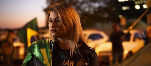 Sara Winter, ativista bolsonarista, &eacute; presa pela PF. (Arquivo Blasting News)
