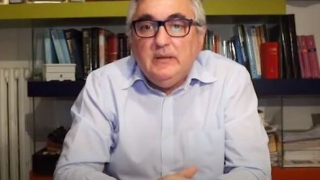Giuseppe De Donno &egrave; uno dei sostenitori della plasmaterapia contro il coronavirus.
