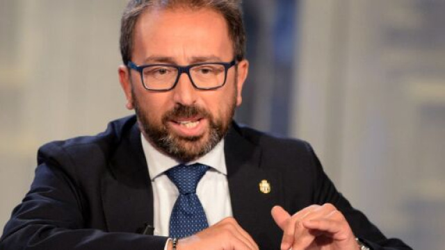 M5s presenta interrogazione parlamentare.