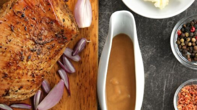 Tacchino in salsa di mirtilli, una delizia estiva.