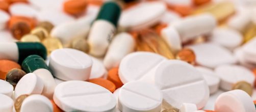 Estudo brit&acirc;nico identifica rem&eacute;dio capaz de reduzir mortes por Covid-19. (Arquivo Blasting News)