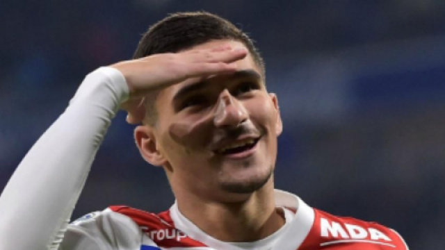 Houssem Aouar, centrocampista del Lione.