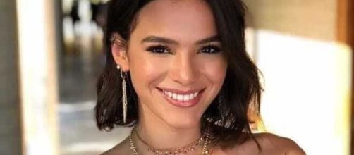 Bruna Marquezine comenta rumores de namoro com Enzo Celulari com deboche. (Arquivo Blasting News)