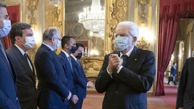 Sergio Mattarella riceve Conte e alcuni ministri al Quirinale.