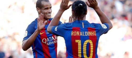 Rivaldo vestiu a camisa do Barcelona. (Arquivo Blasting News)
