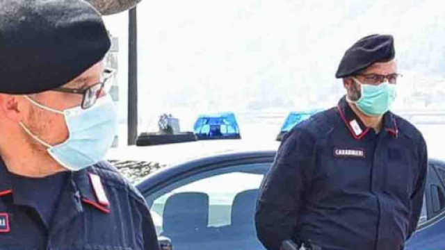 Gualdo Tadino, sequestra e aggredisce la badante: arrestato 40enne.