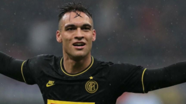 Lautaro Martinez potrebbe restare all'Inter e firmare il rinnovo del contratto.