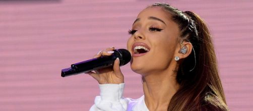 Ariana Grande se manifesta contra racismo nos EUA. (Arquivo Blasting News)