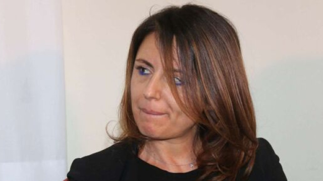 Lecco, trovata morta in casa la pm Laura Siani, 44 anni: sembra si sia tolta la vita.