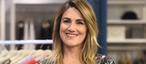 Carlota Corredera en una foto promocional de 'C&aacute;mbiame'. / MEDIASET