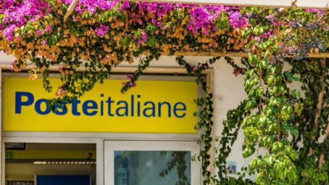 Poste Italiane cerca postini per i mesi estivi.