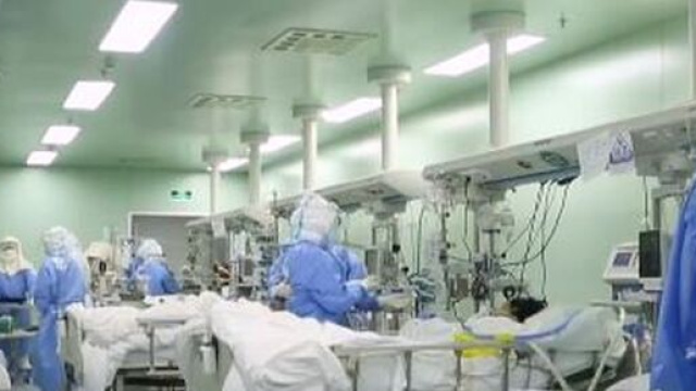 Coronavirus, un vaccino in tempi brevi non convince l'immunologo Massimo Franchini.