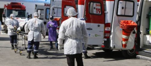 O maior registro de casos da Covid-19 em apenas 24 horas tinha ocorrido nos EUA, em 26 de abril. (Arquivo Blasting News)