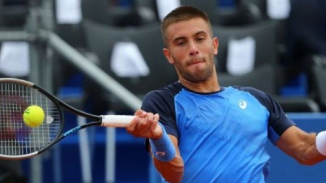 Borna Coric: dopo Dimitrov, anche il tennista croato &egrave; risultato positivo al coronavirus.