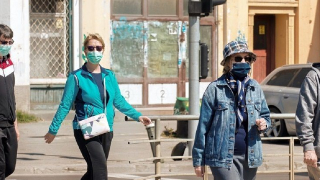 Coronavirus Campania, mascherine facoltative all&rsquo;aperto dal 22 giugno.