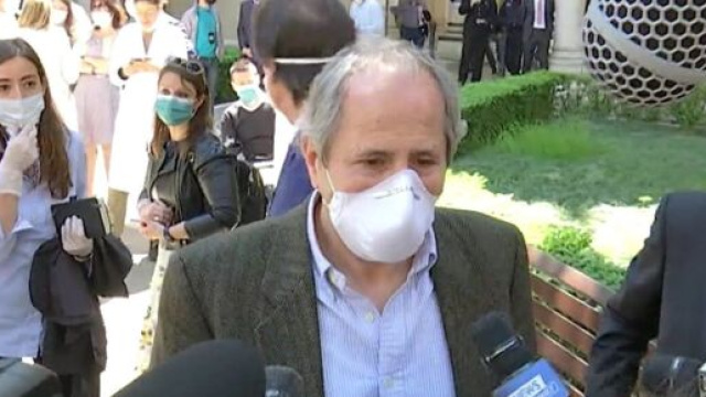 Crisanti: 'Il ritorno del contagio in Italia da fuori &egrave; una certezza'.
