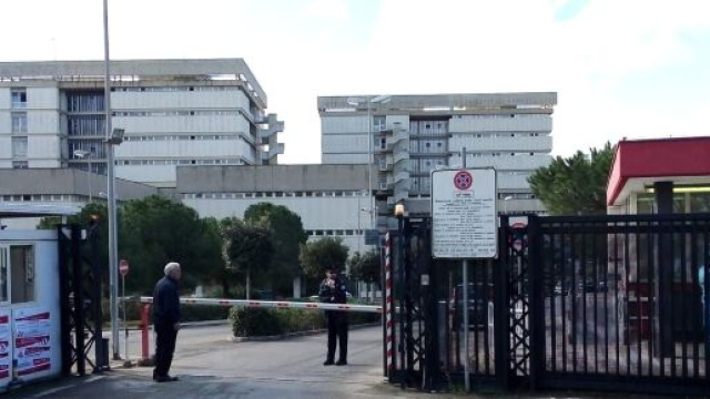 Lecce, 28enne trovata priva di vita vicino l'ospedale di Scorrano: si indaga.