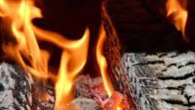 Lanciano, Chieti: bambino di tre anni ustionato gravemente in casa mentre giocava con un liquido infiammabile.