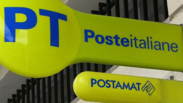 Lavoro: Poste italiane seleziona postini, consulenti finanziari e stagisti.