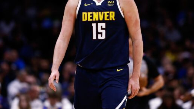 Nba, Nikola Jokic positivo al nuovo coronavirus: &egrave; asintomatico.