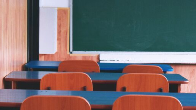 Rientro a scuola a settembre 2020 in sicurezza: mascherine e distanza sociale.